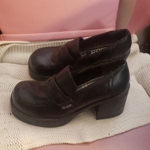 Platform mudd shoes